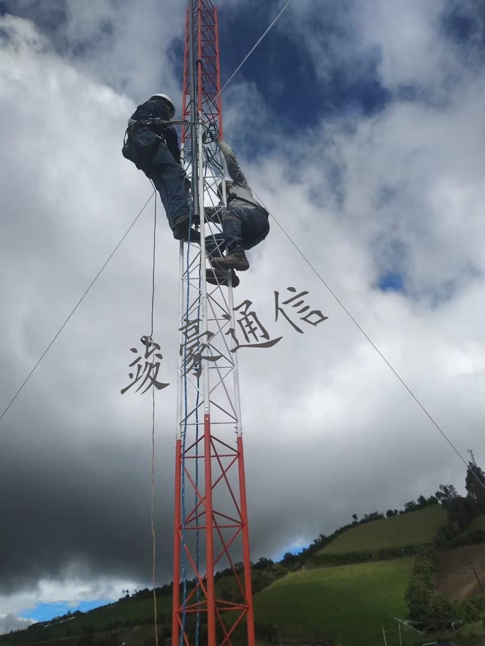 拉線塔